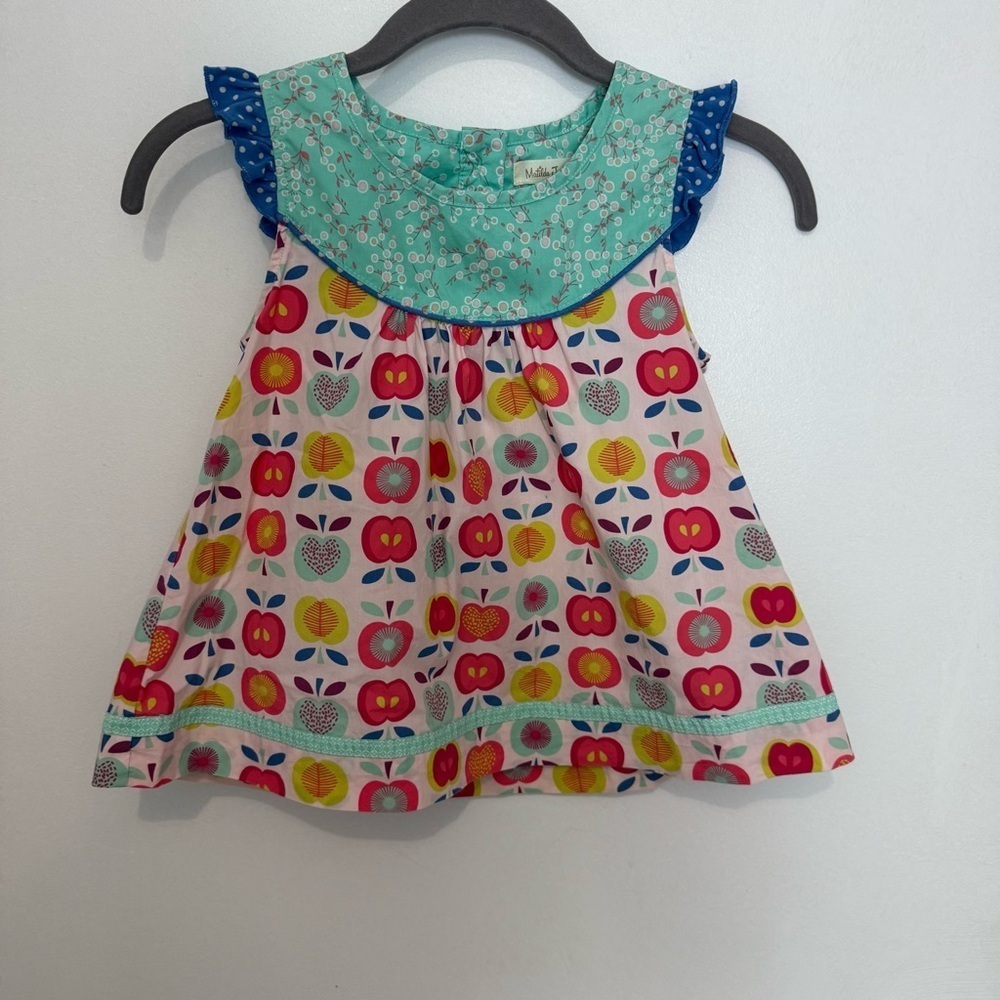 Matilda Jane top size 8, perfect for back to school.